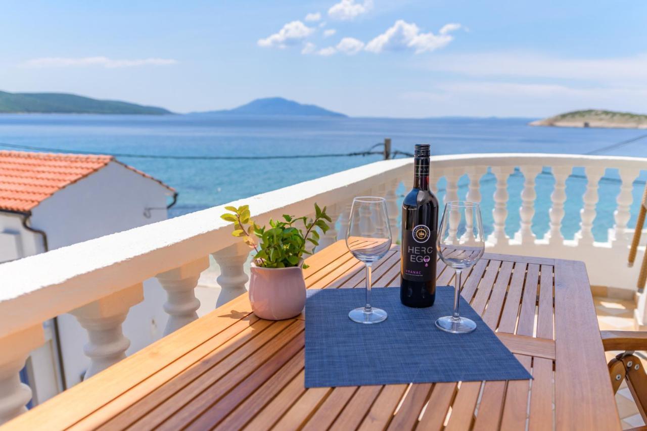 Apartmani Noris Martinšćica Buitenkant foto