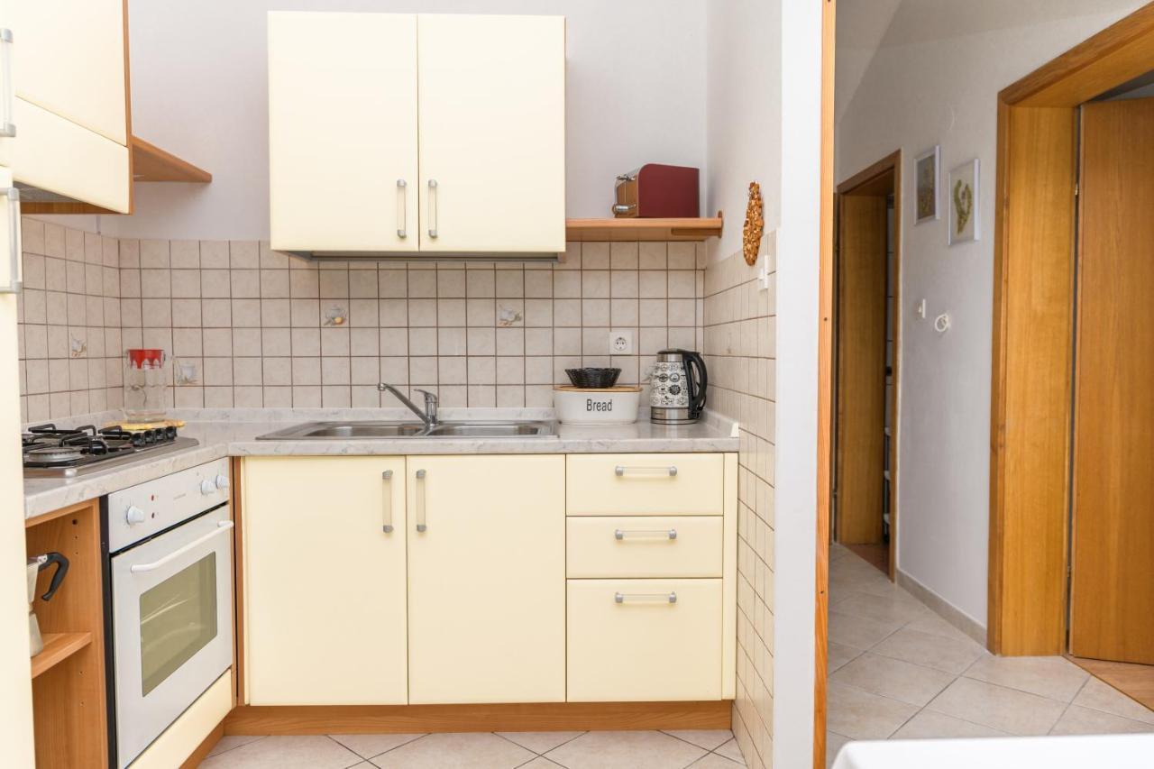 Apartmani Noris Martinšćica Buitenkant foto