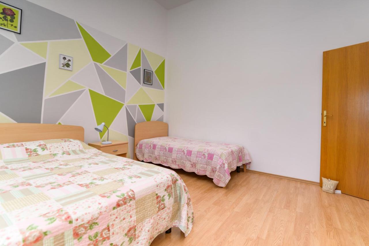 Apartmani Noris Martinšćica Buitenkant foto