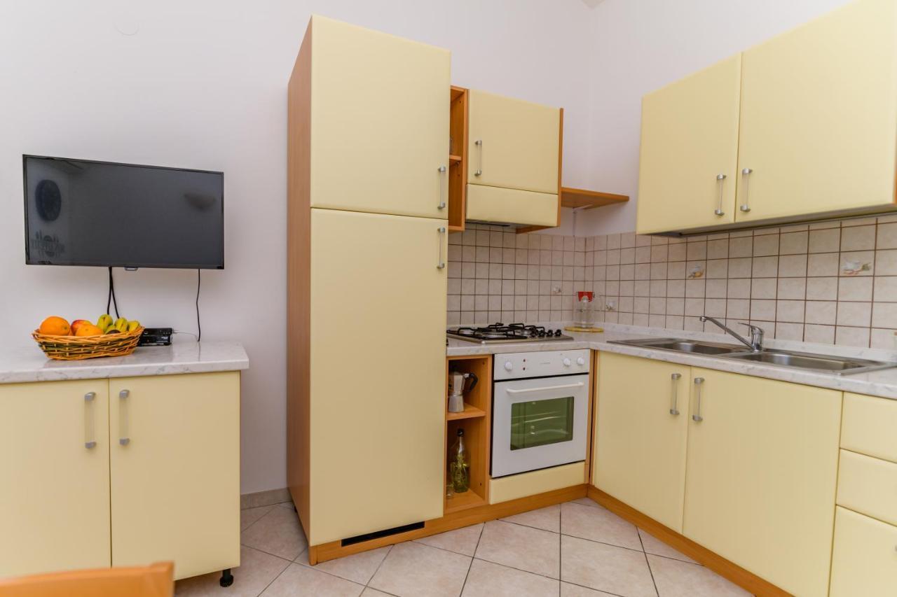 Apartmani Noris Martinšćica Buitenkant foto