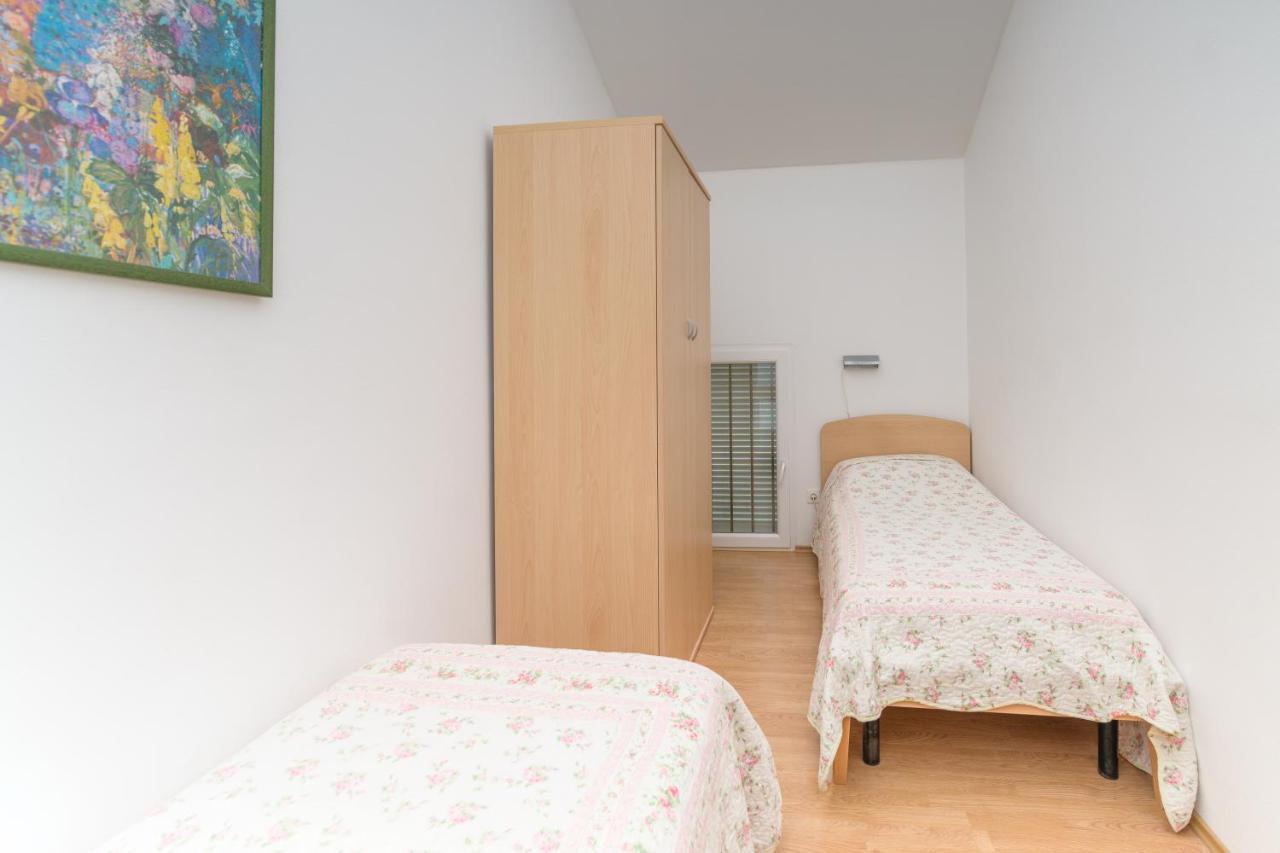 Apartmani Noris Martinšćica Buitenkant foto