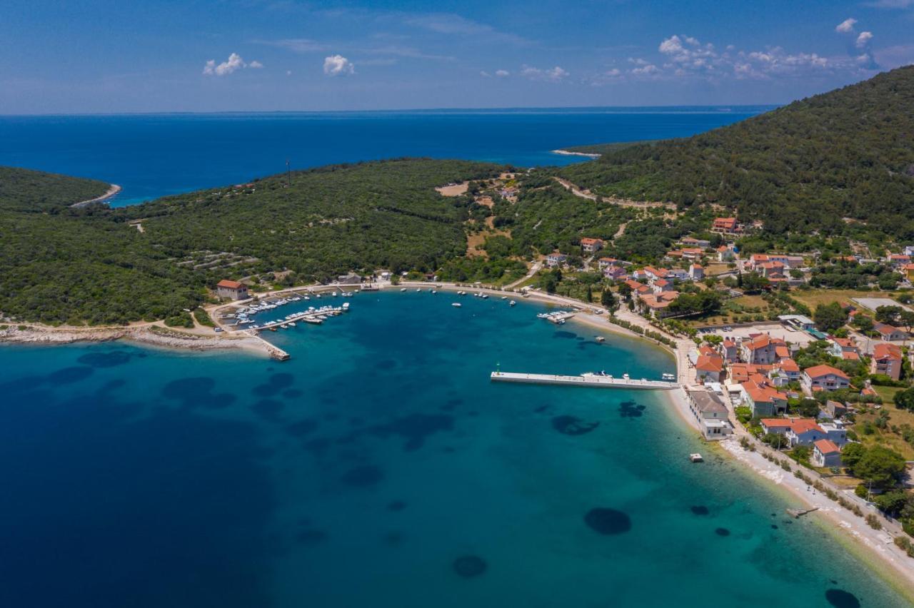 Apartmani Noris Martinšćica Buitenkant foto